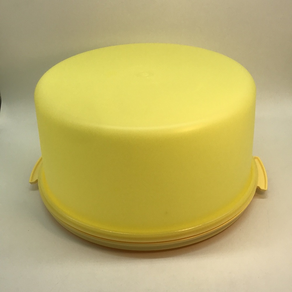 Tupperware Maxi Cake Round Container - Picture 3 of 11